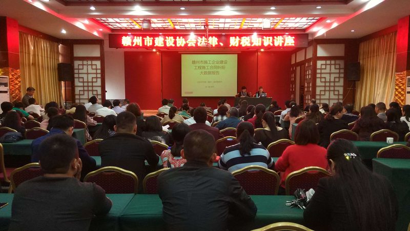 代办价格受多种因素影响，包括但不限于以下几方面：